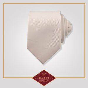 Plain Pearl Tie